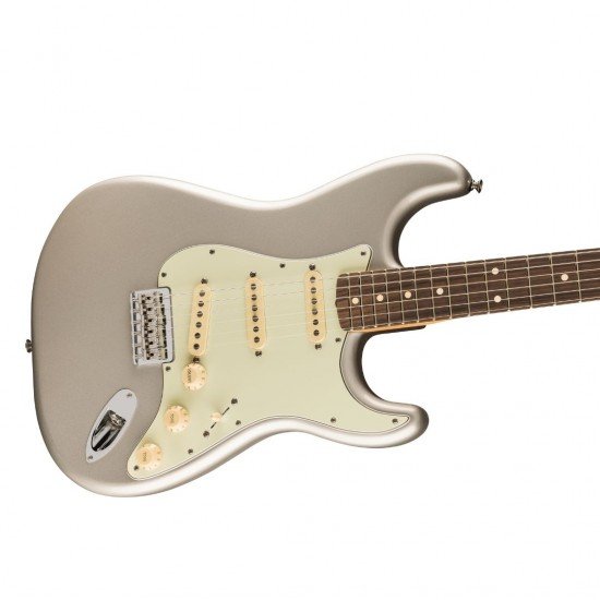 Fender Robert Cray StratocasterRobert Cray Stratocaster 139100324 Electric Guitar - Inca Silver Fender Robert Cray StratocasterRobert Cray Stratocaster 139100324 Electric Guitar - Inca Silver